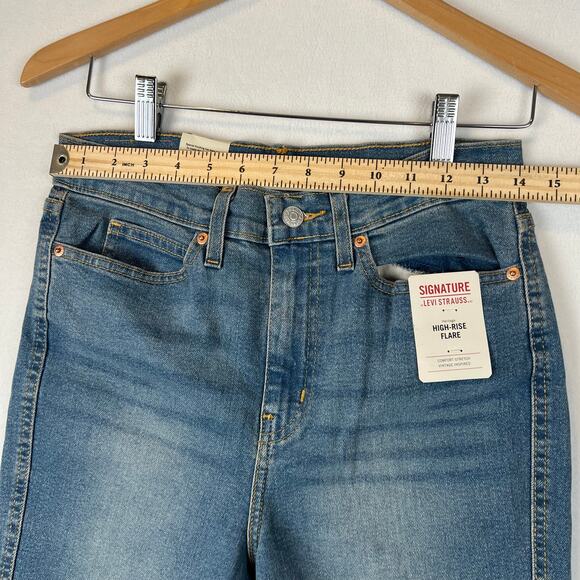 NWT Signature Levis Womens 4 27 Blue High Rise Flare Stretch Dark Denim - Picture 5 of 11